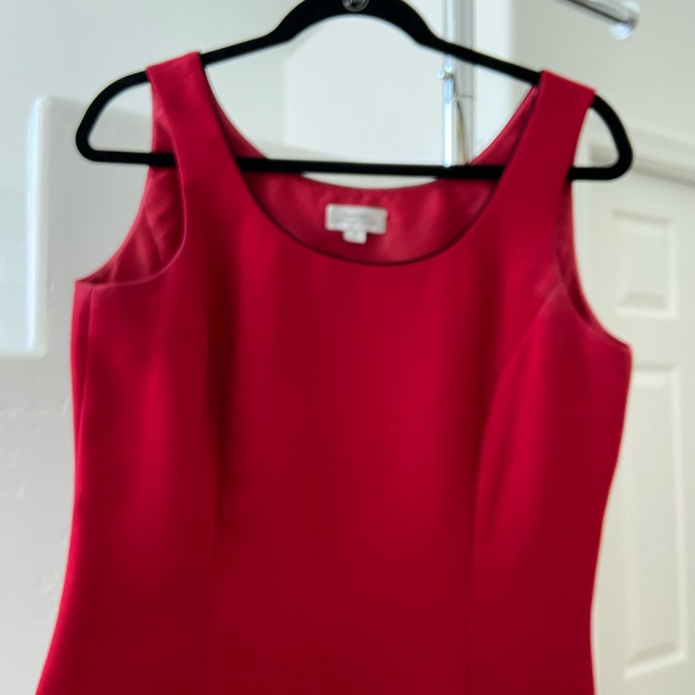 Tahari red sleeveless top - size 8